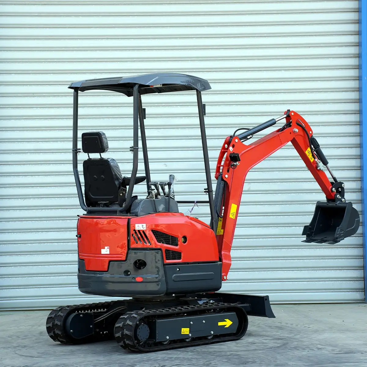 18 – Multi-angle real-shot photo – Rear right