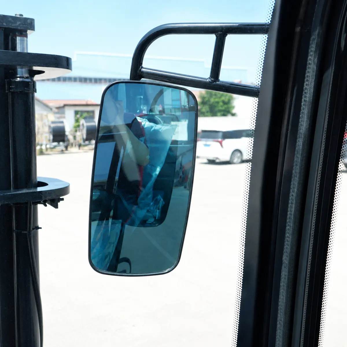 Carretilla elevadora articulada todoterreno de 3,5 toneladas-Detalles: Espejo retrovisor