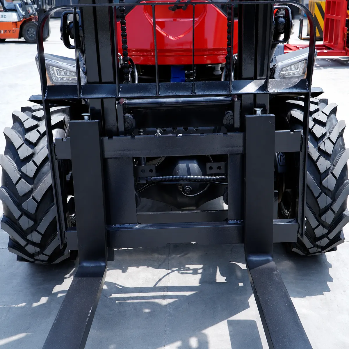 Carretilla elevadora articulada todoterreno de 3,5 toneladas-Detalles: Carro de horquilla