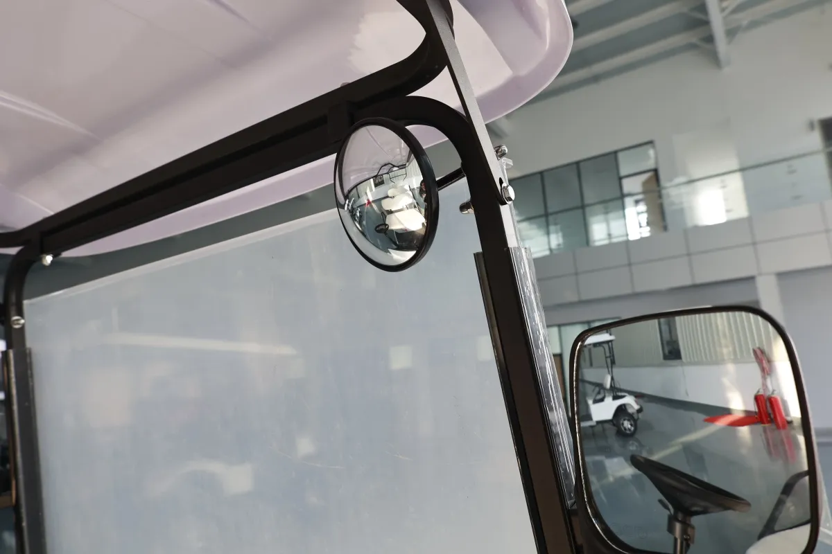 A8_2_White_Standard_Equipment_Rearview Mirror 1_1767678888907
