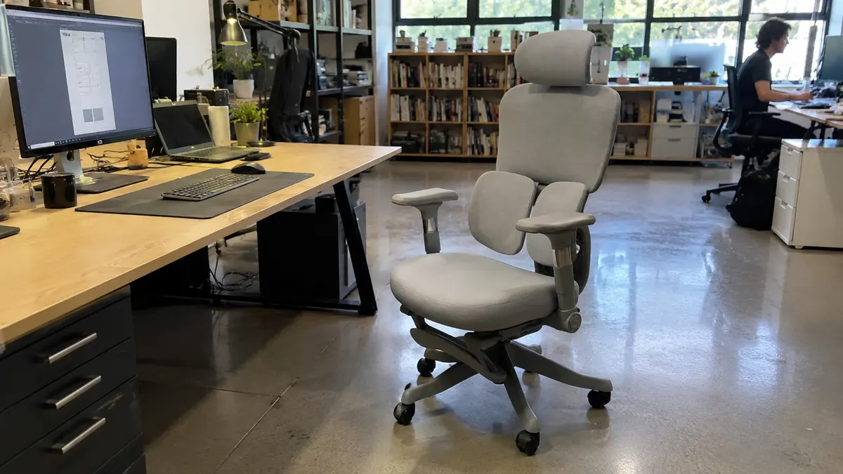 Adjustable comfort near workstations