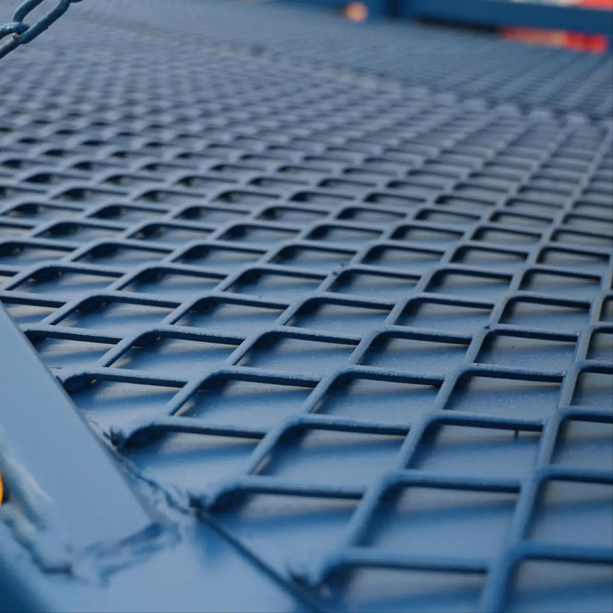 Anti-Slip Diamond Mesh Deck