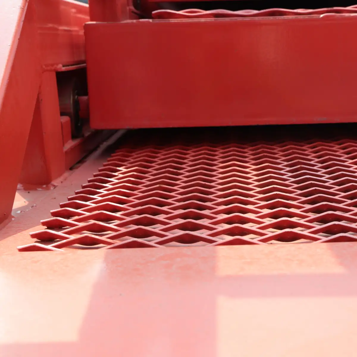 Anti-Slip Diamond Mesh Deck