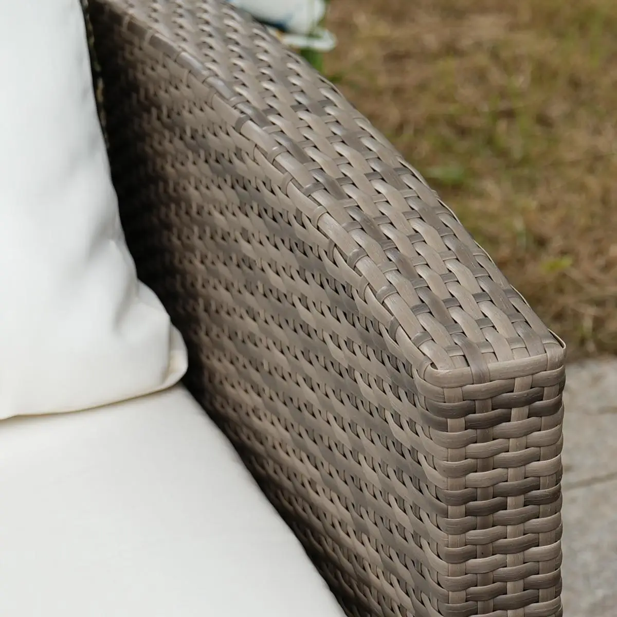 Kursi berlengan-sandaran tangan-tenunan rotan-Detail