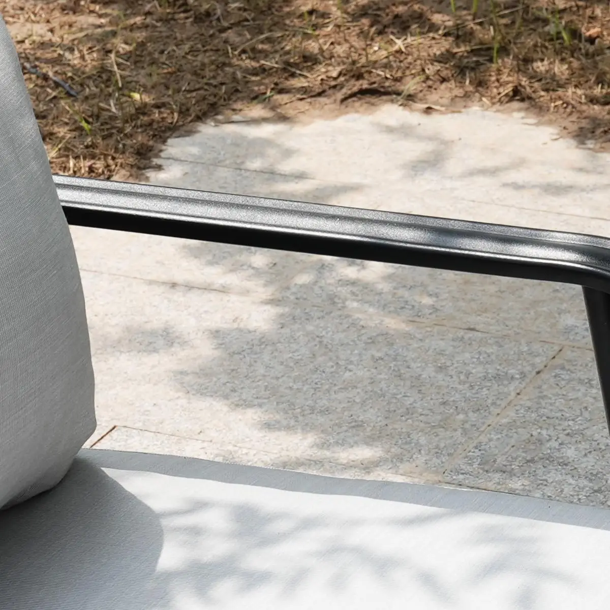 Armrest-Bent-Tube-Seat-Cushion