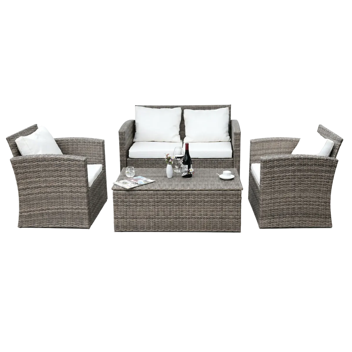 Sofa rotan, empat potong, untuk halaman