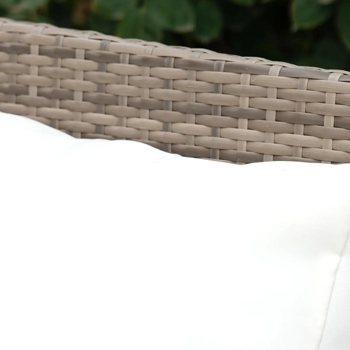 Sandaran-Top-anyaman rotan-Detail