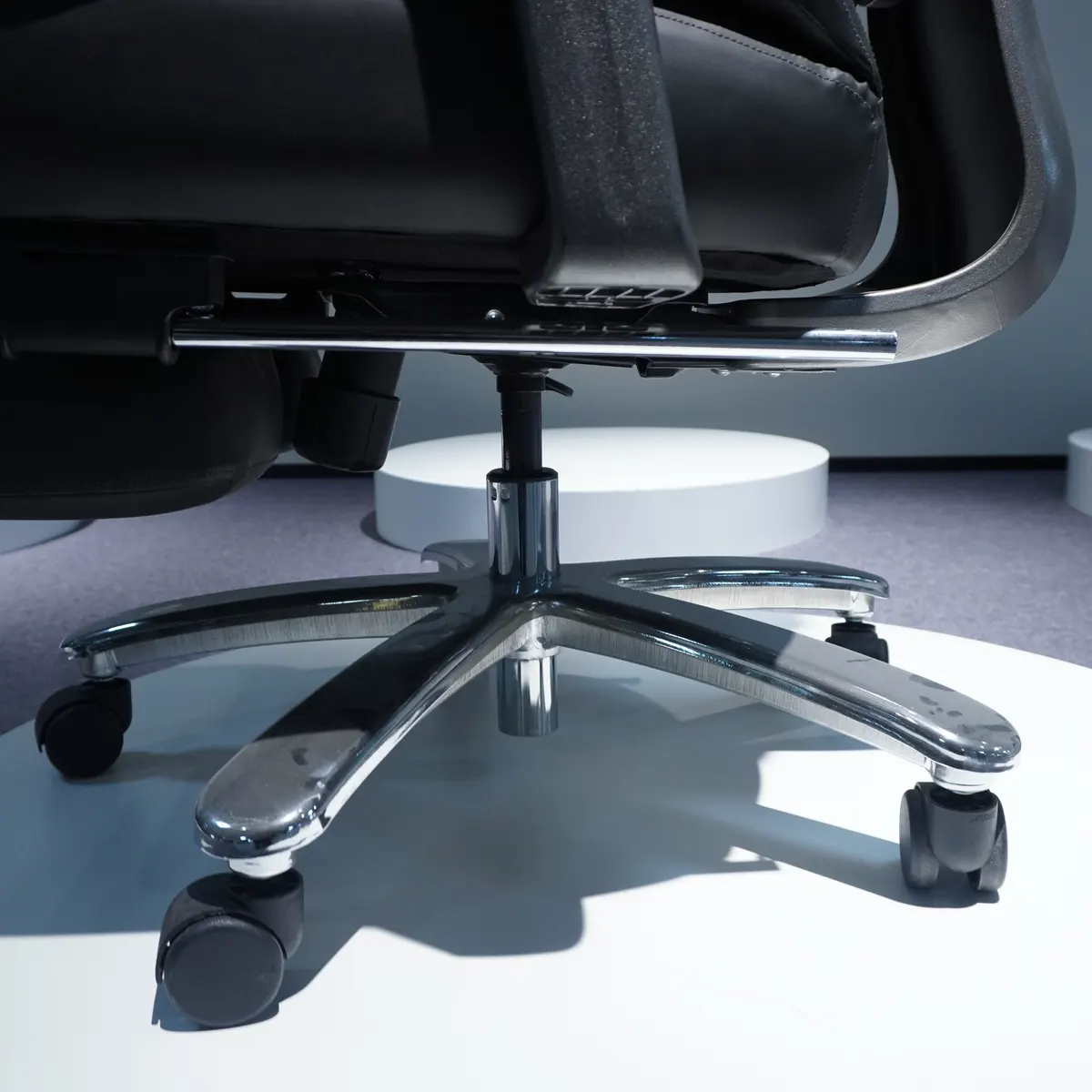 Base Footrest Side Detail