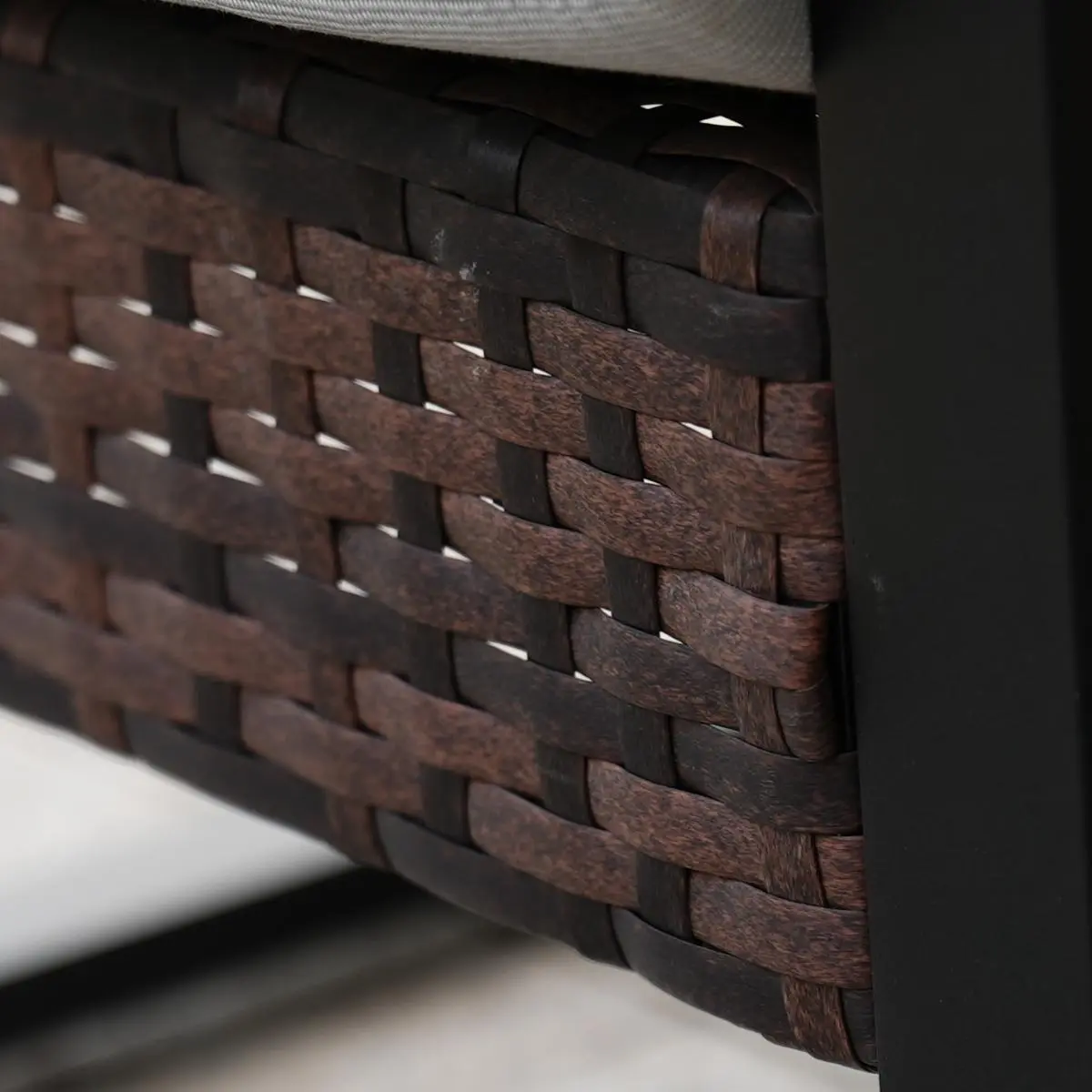 Black-Square-Tube-Armrest