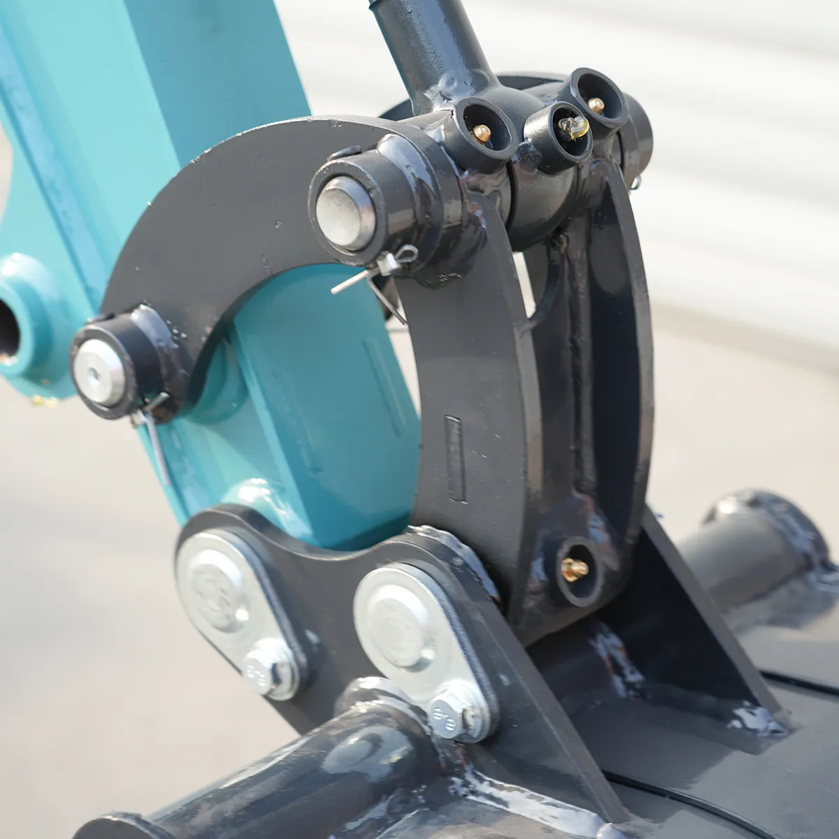 Bucket Linkage