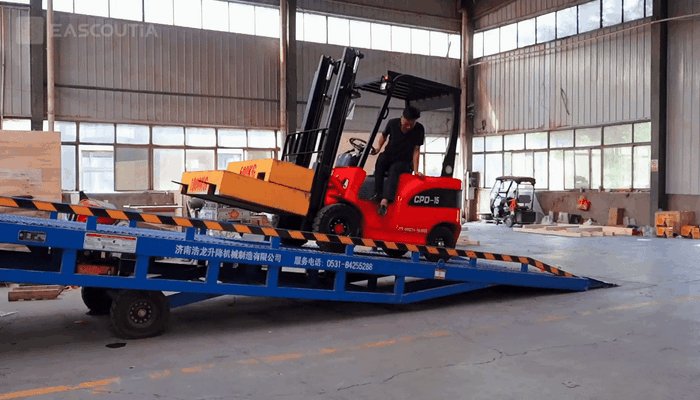 During loaded ramp testing, the forklift holds a controlled posture and transitions smoothly between stopping and starting for confident operation.