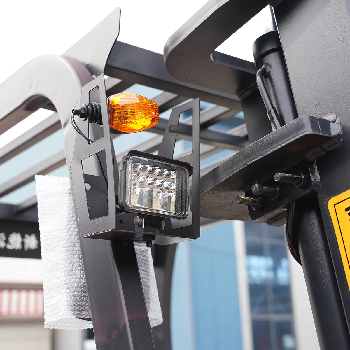 CPD-20(2) – Detail Drawing – Headlight and Turn Signal