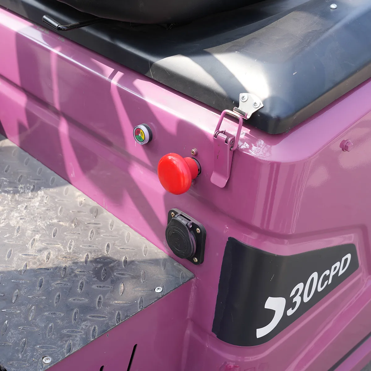 CPD-30 – Purple – Detail View – Emergency Stop Switch and Charging Port