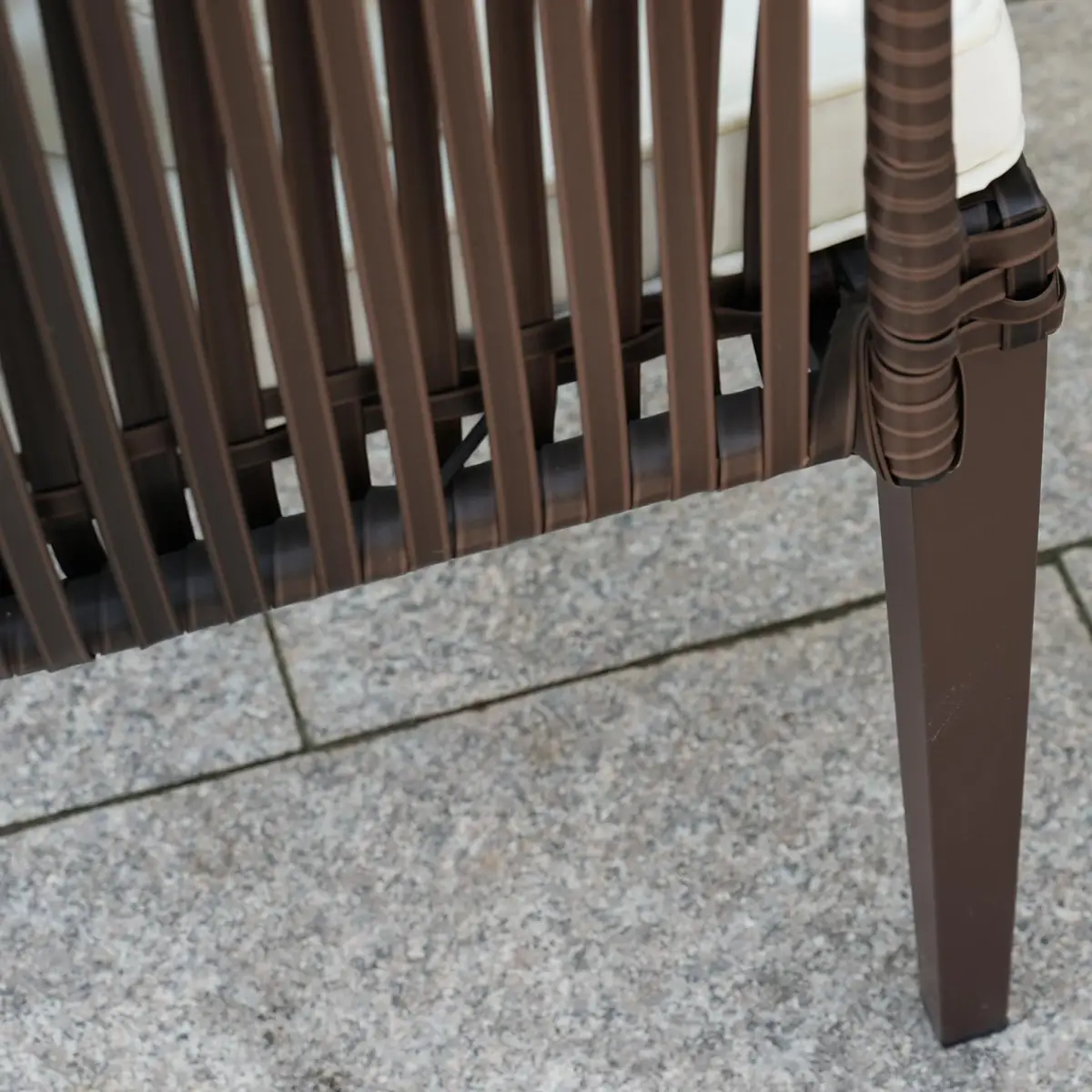 Chaise-Dos-Joint-Détail