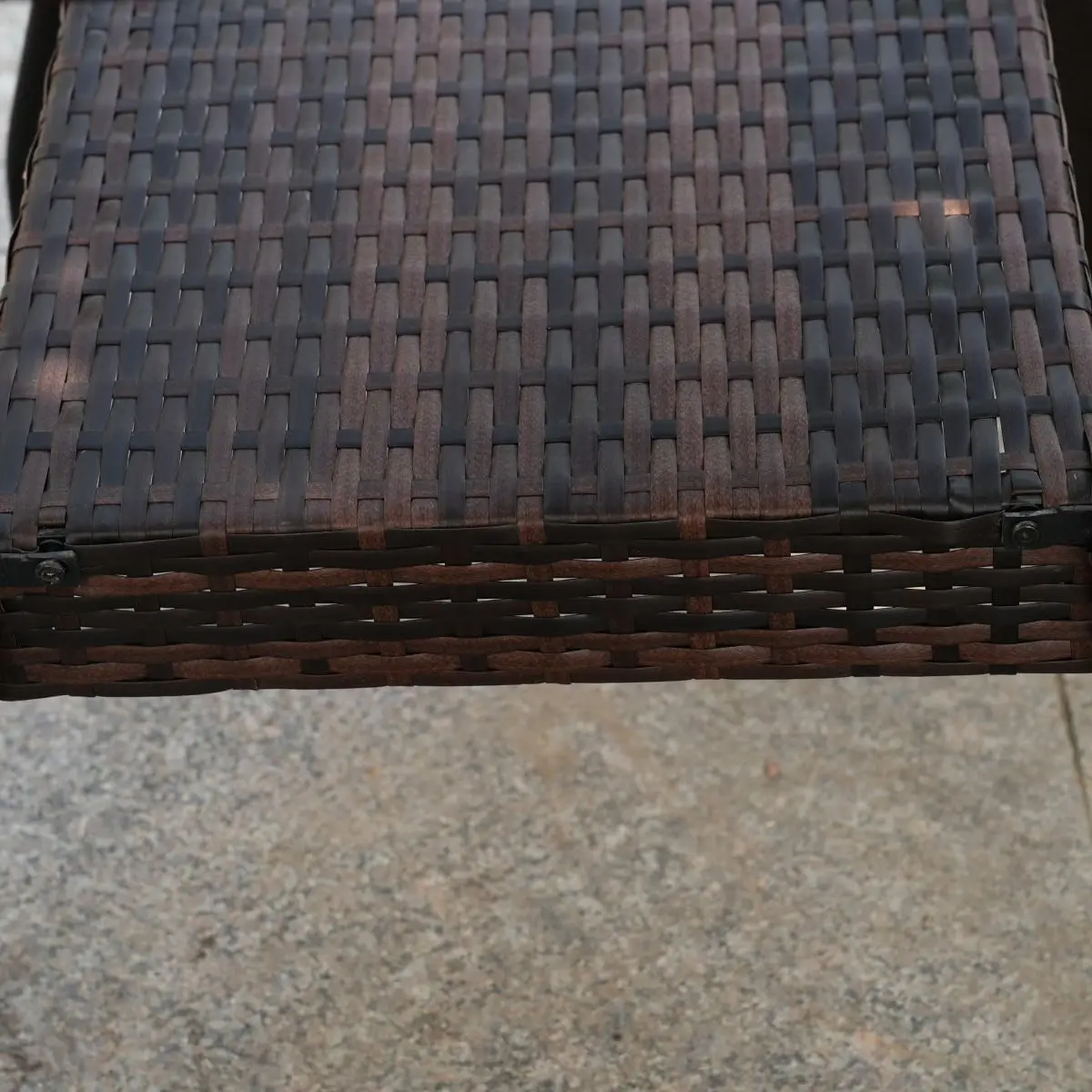 Chaise-Siège-Avant-Bord-Rotin-Tissage-Détail