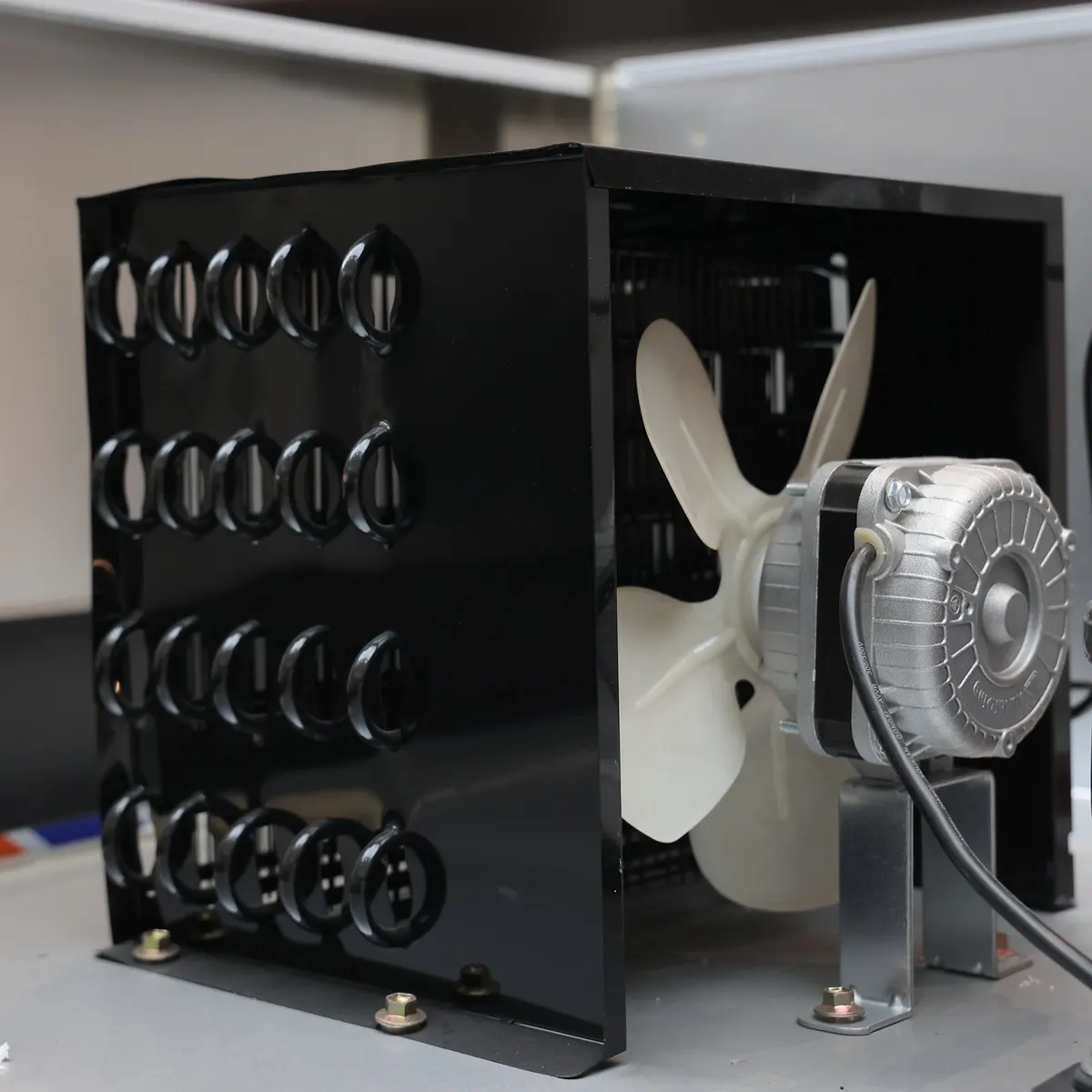 Condensador E Ventilador De Refrigeração