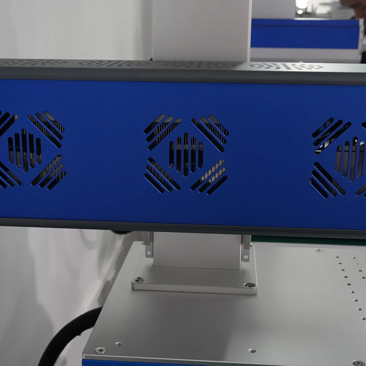 Cooling Vent Side Panel
