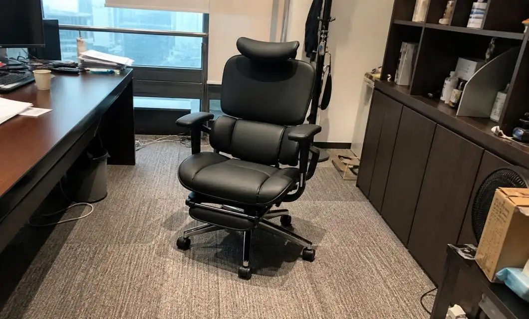 Cushioned Workstation Seating