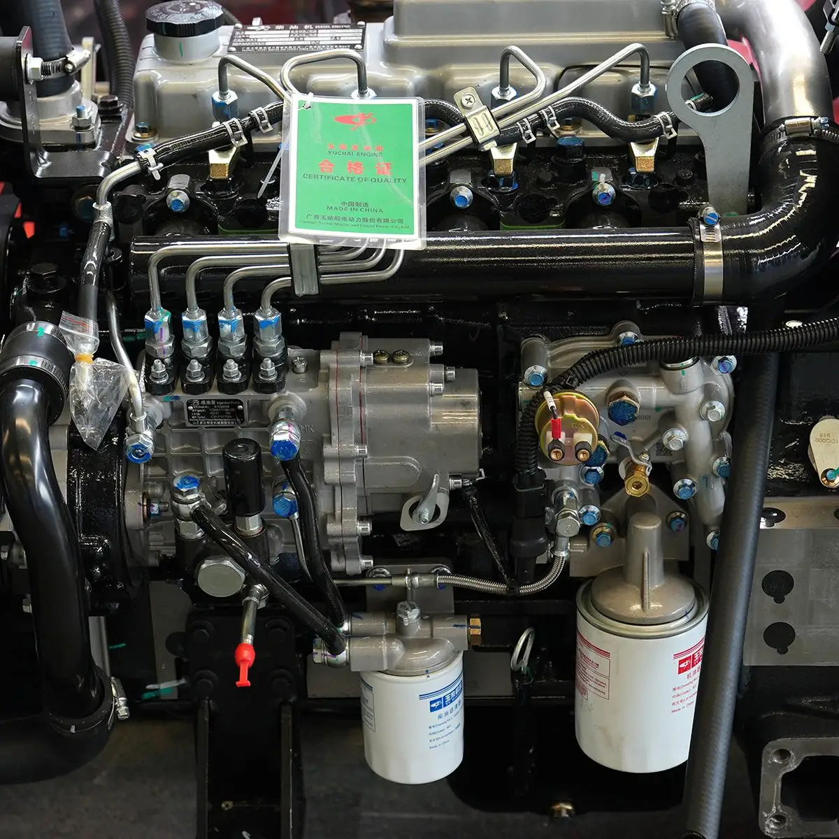 Detail sistem bahan bakar mesin