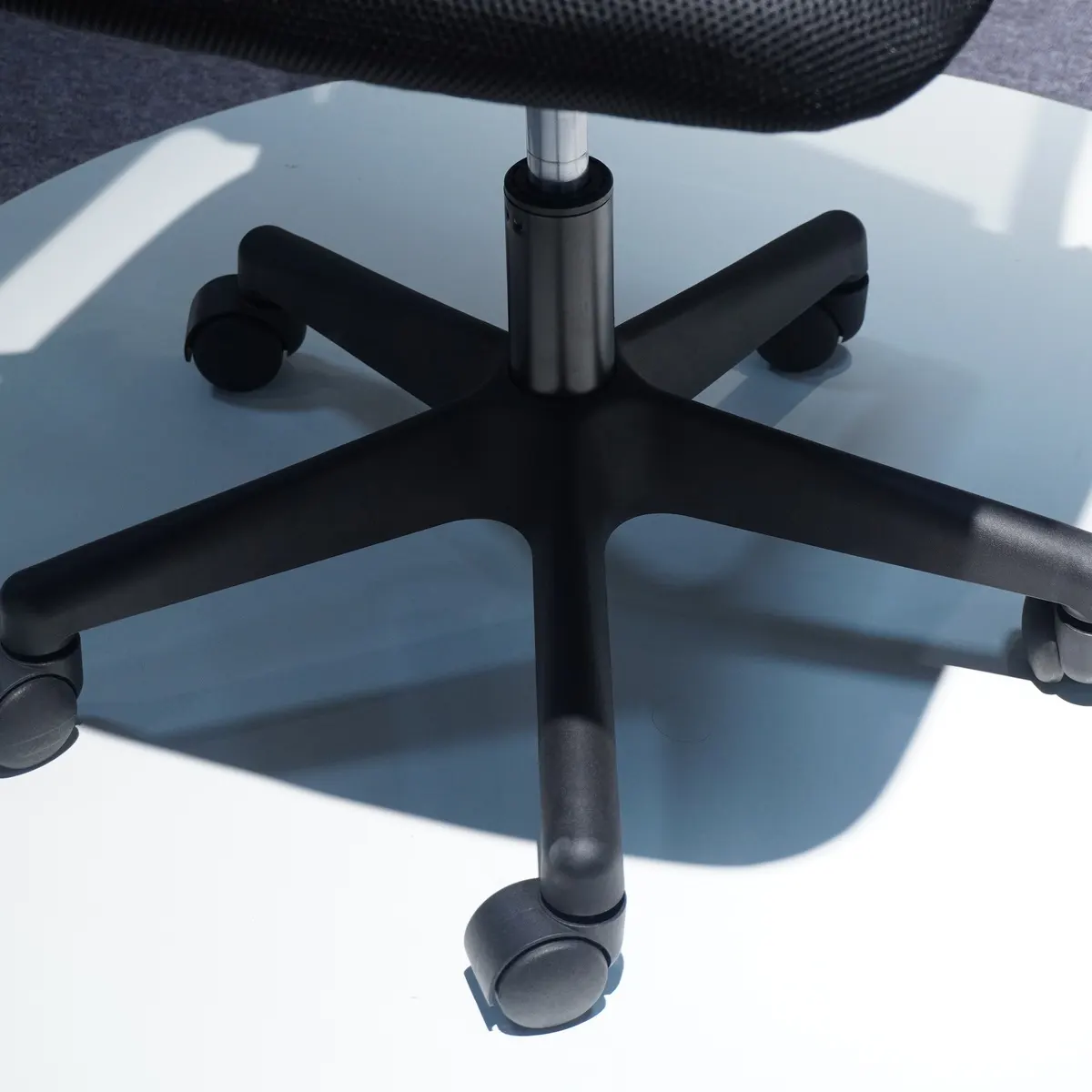 Five Star Base Caster Side Detail