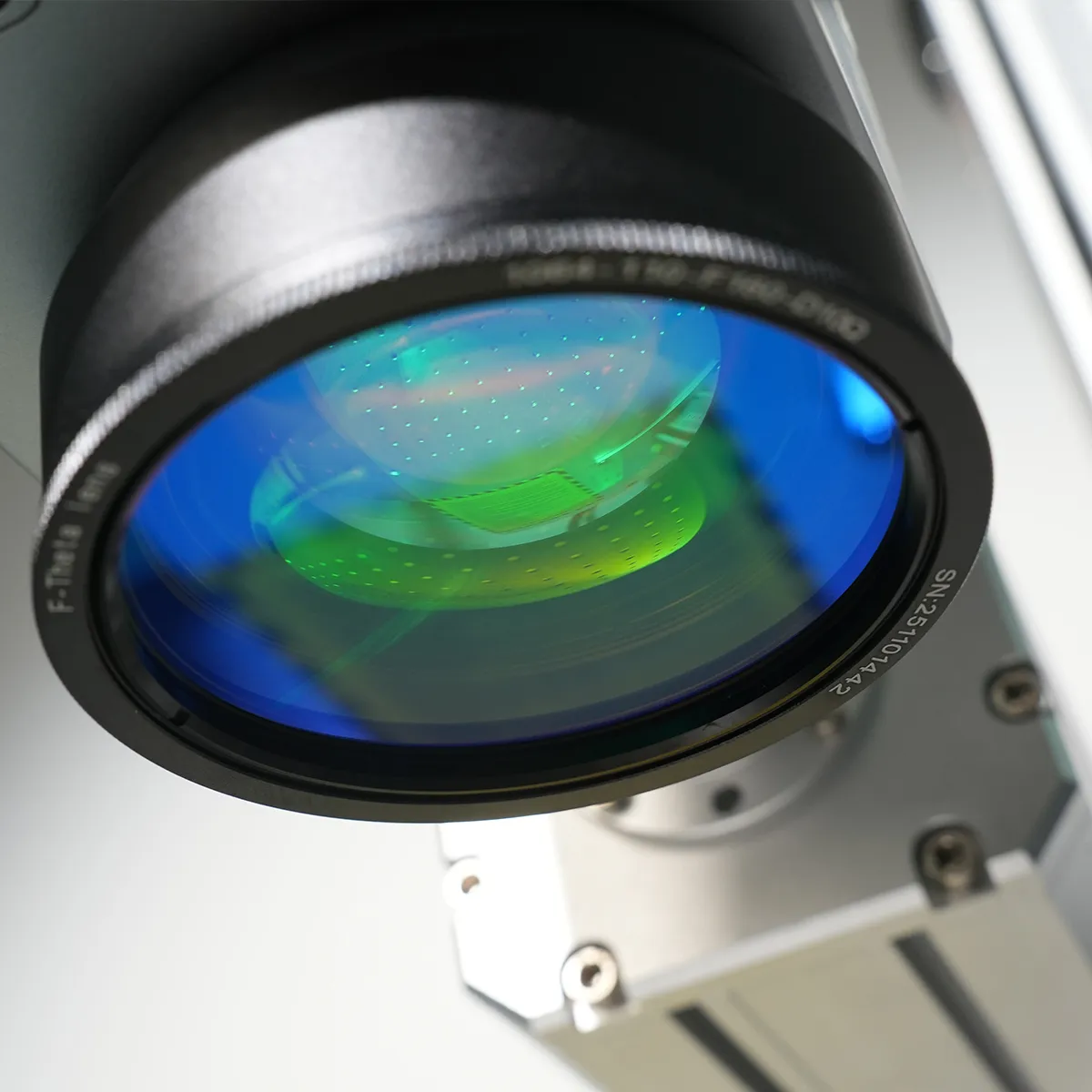 Focusing Head Front View