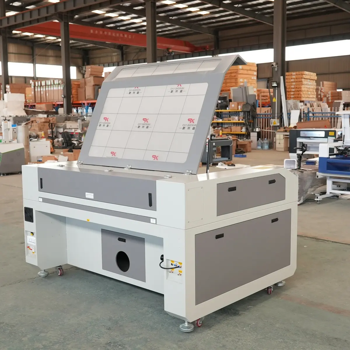 GE-1390 – Real-life shot from multiple angles – Front right