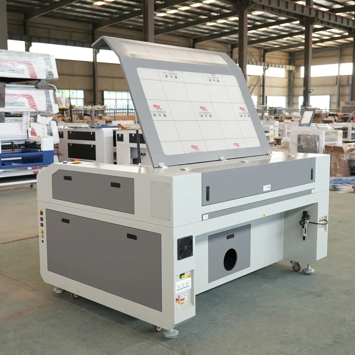 GE-1390 – Real-life shot from multiple angles – Rear left