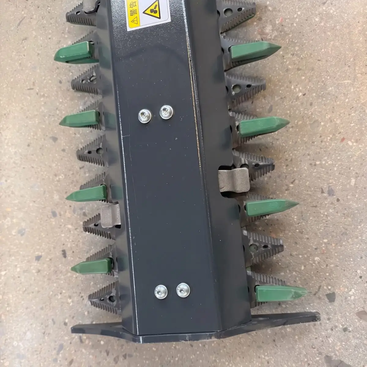 Denti da taglio sorvegliati