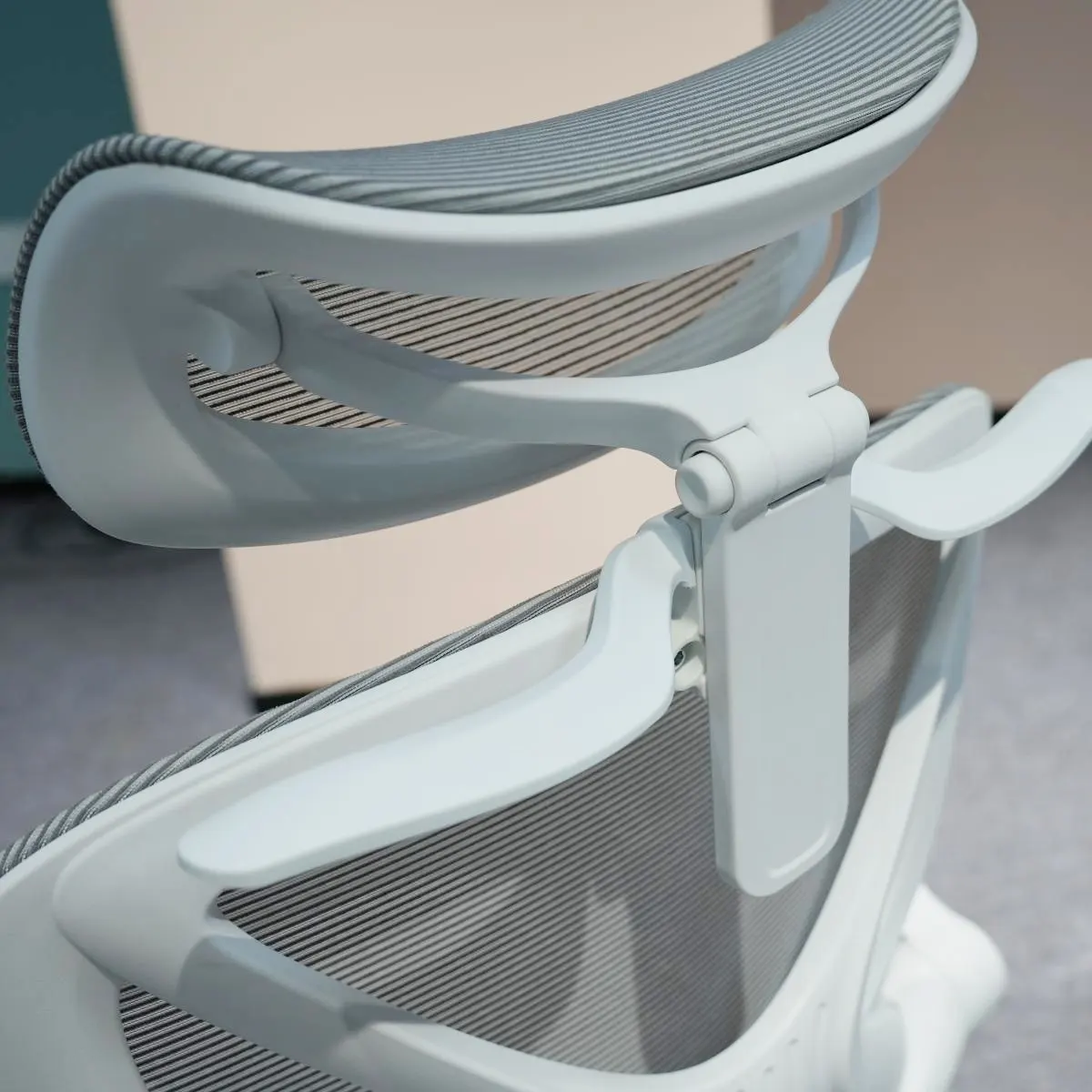 Headrest Bracket And Backrest