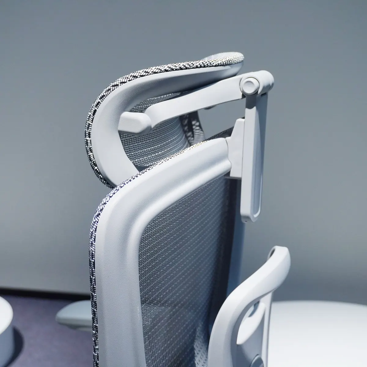Headrest Side Bracket Detail