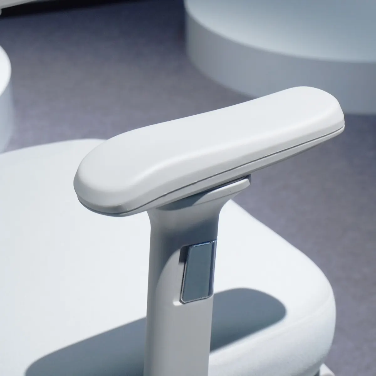 Height Adjustable Armrest Pad Detail