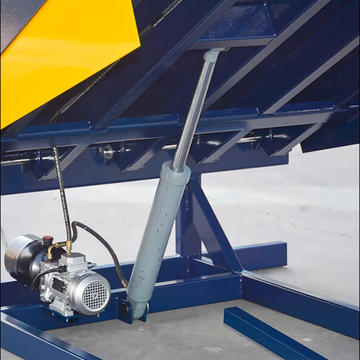 Hydraulic cylinder