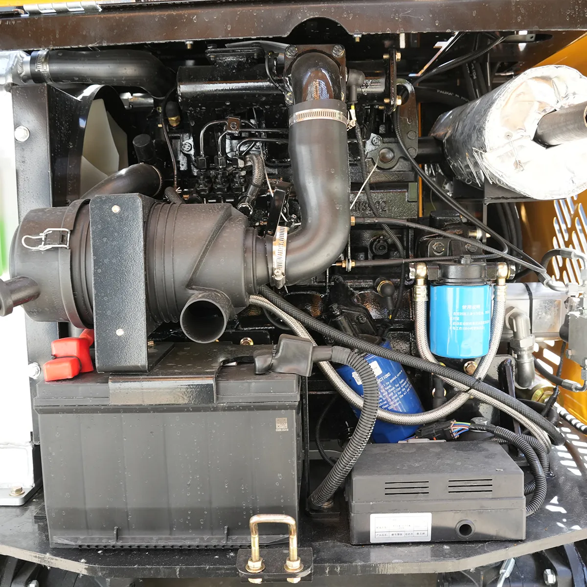 JH-20-Engineコンパートメント
