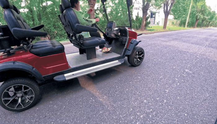Stable travel pairs with spacious multirow seating.