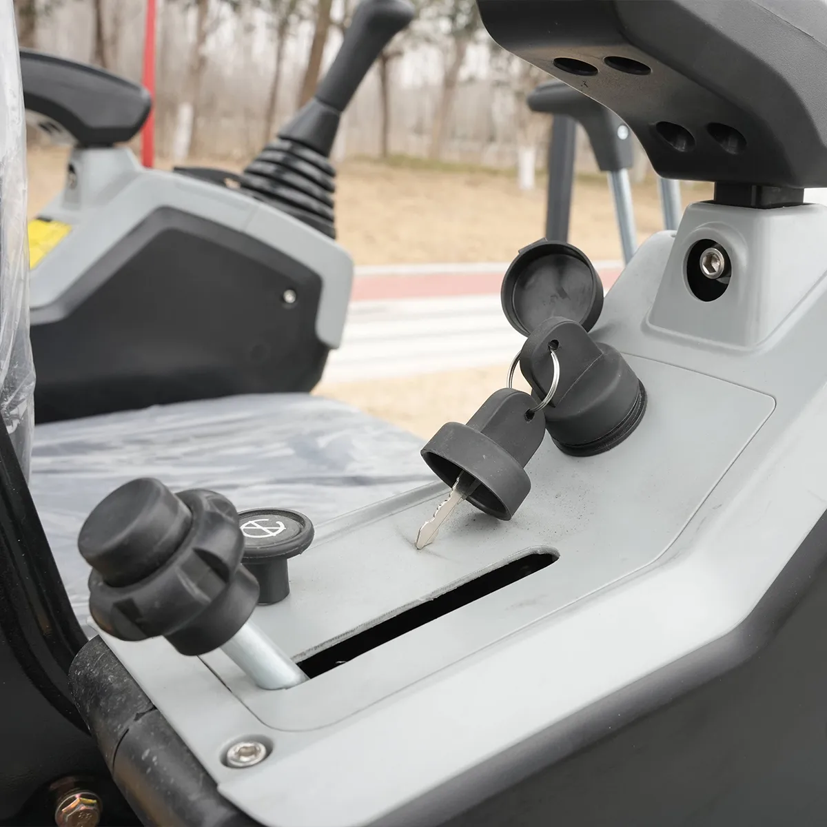 JLF-15 Driver’s Cab – Details – Throttle Switch