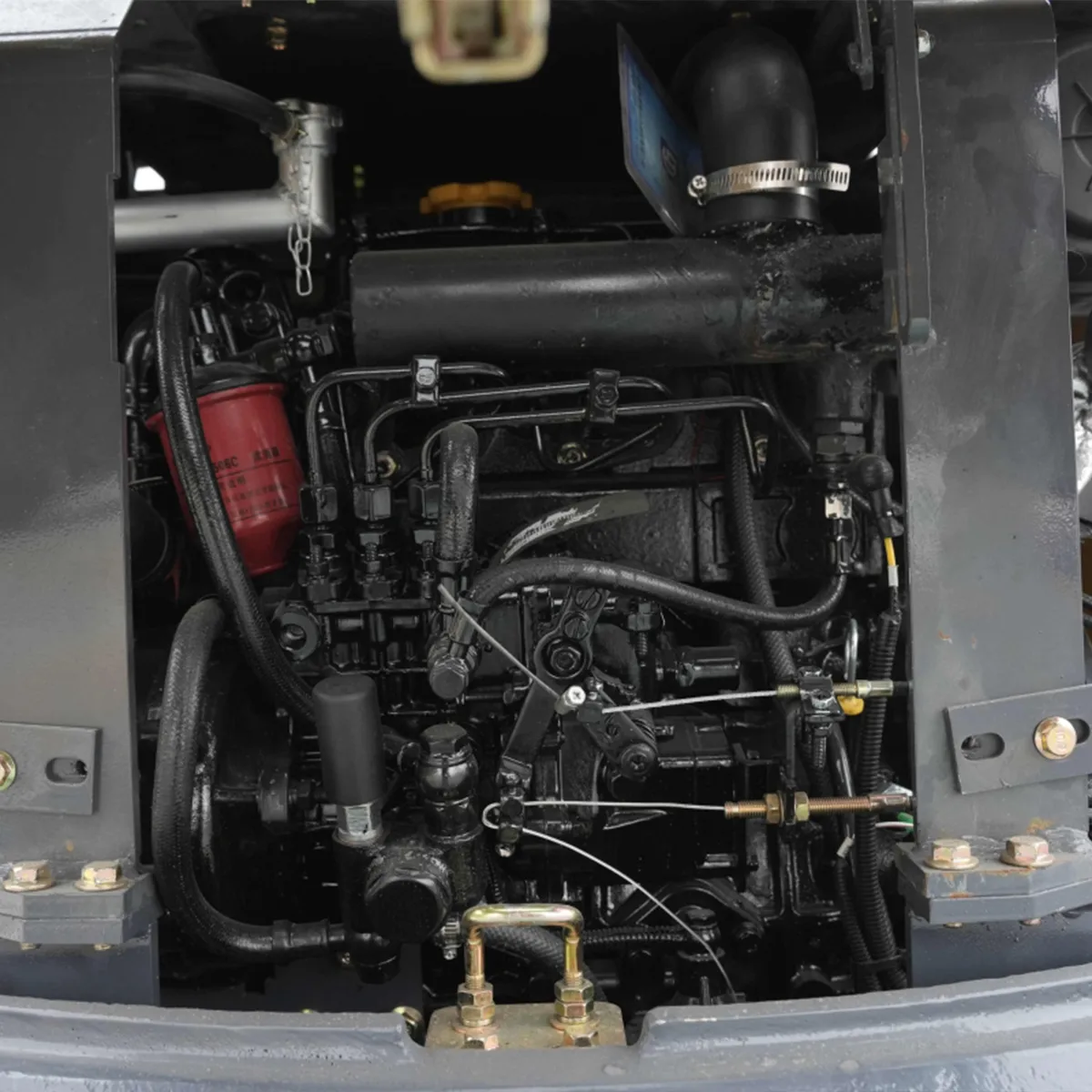JLF-18 CAB-รายละเอียด-ห้องเครื่องยนต์