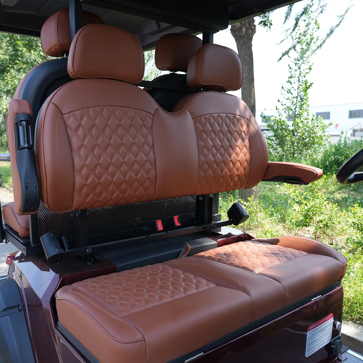 KPL G2 2-GB – Detail View – Front Dual Seats, Panoramic