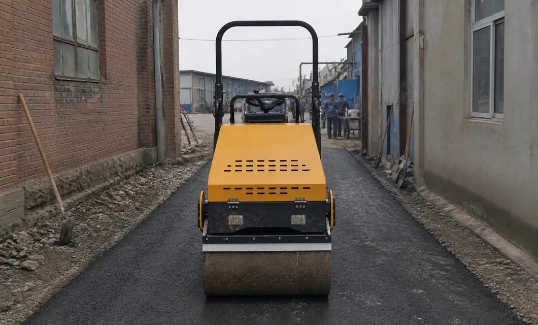 Works along narrow asphalt lanes with controlled coverage and route adjustment.