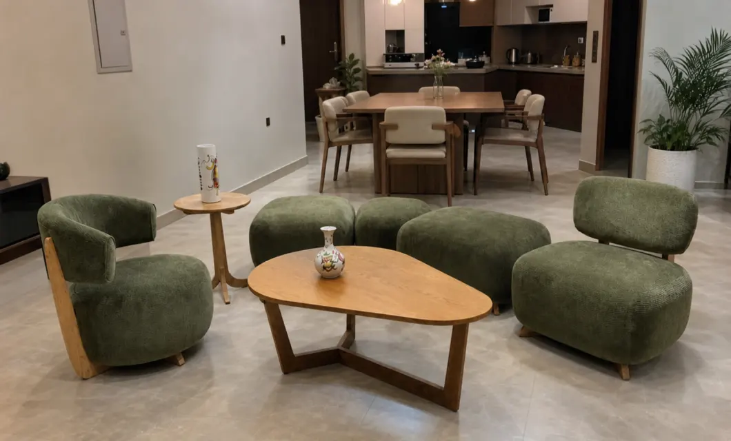 Modulares Familien-Lounge-Setup für Konversation und gemeinsamen Komfort.