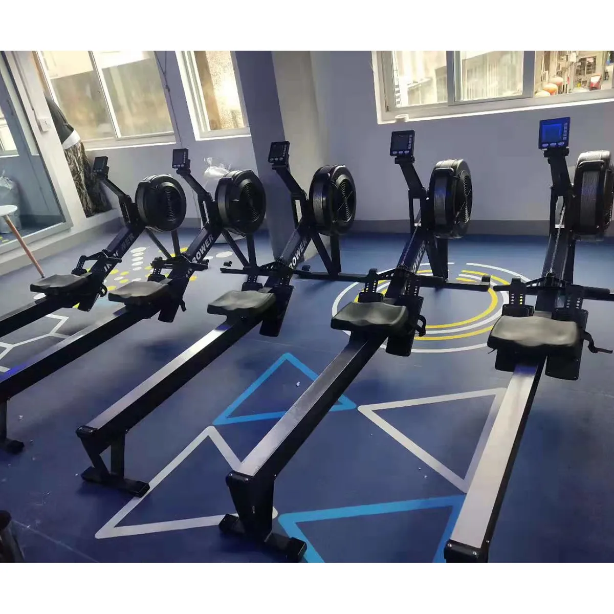 R01 wind-resistance rowing machine – real-shot photo – front view
