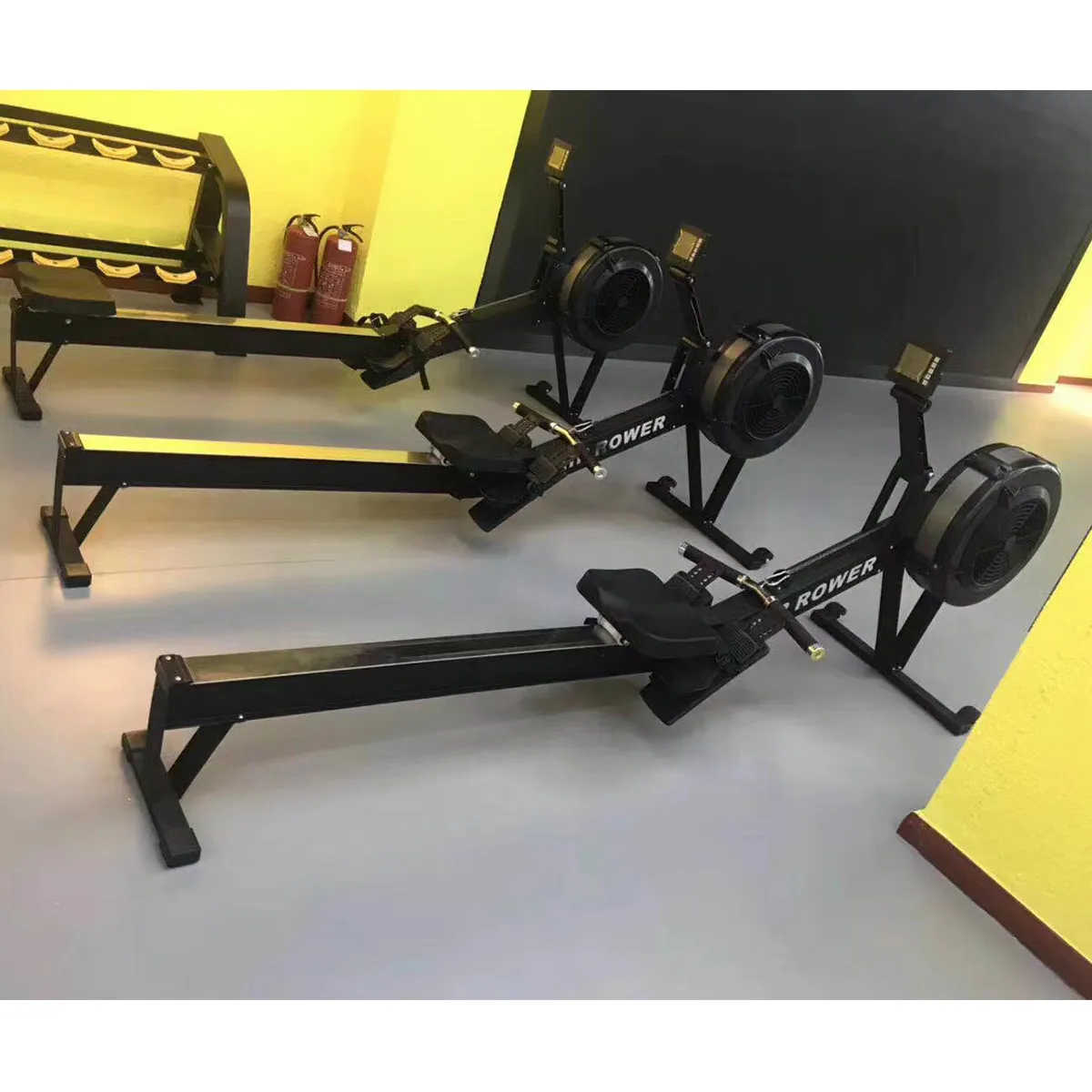 R01 wind-resistance rowing machine – actual photo – black, right front side