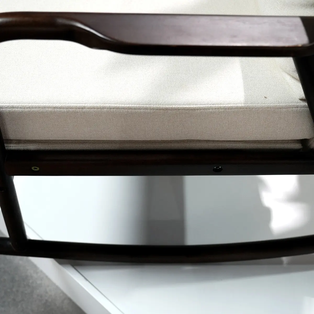 Rocking Chair Runner 2