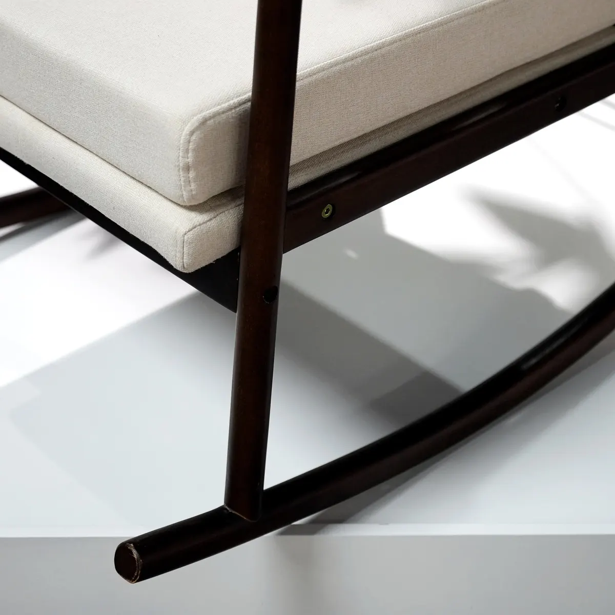 Rocking Chair Runner 3