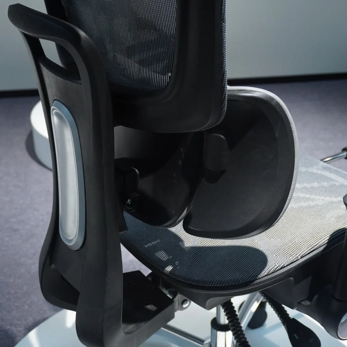 Side Back Lumbar Support Detail