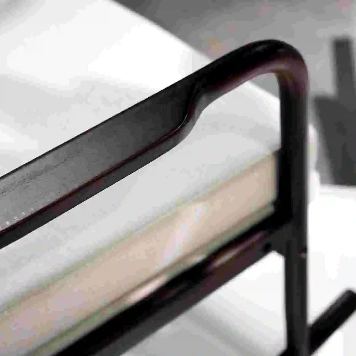 Side Frame Connection