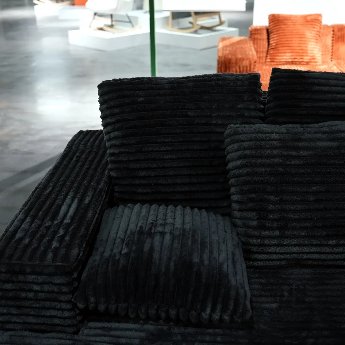 Area tempat duduk Sofa