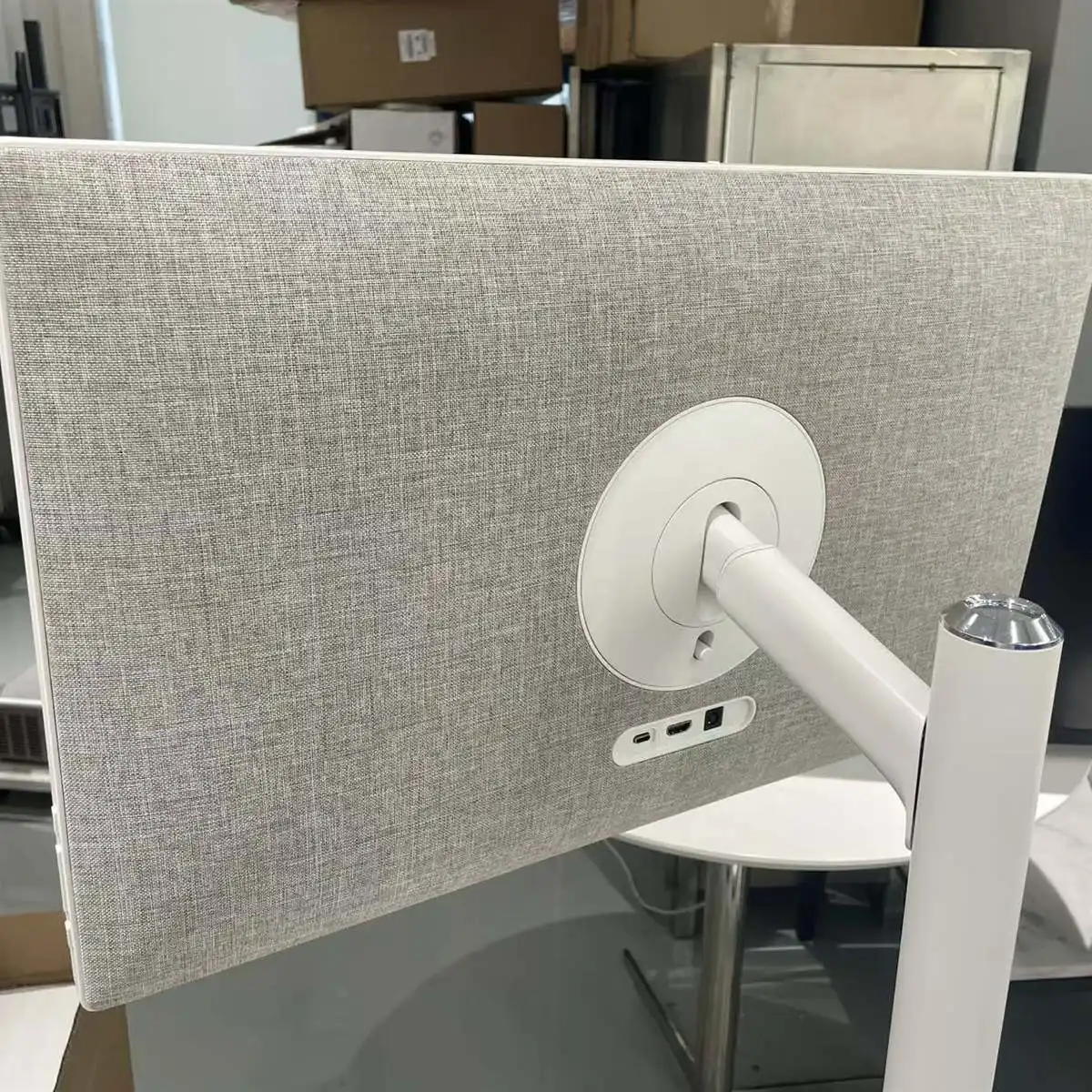 Panel trasero texturizado XT-LC32T1U