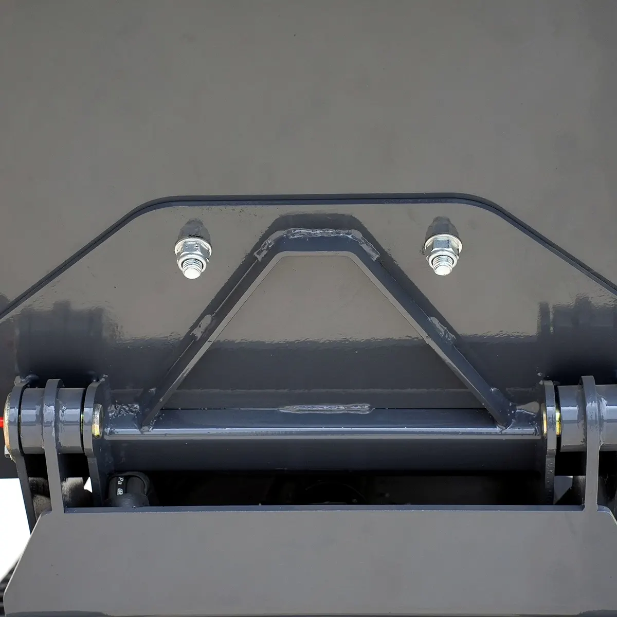 Tipping-Cylinder-and-Hinge