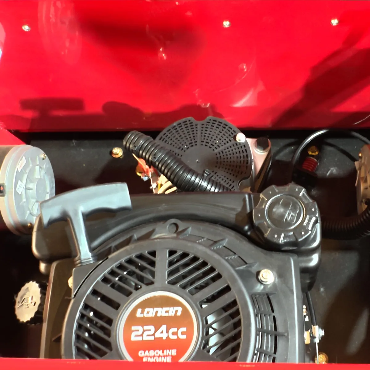 Y550-Detalles-Motor