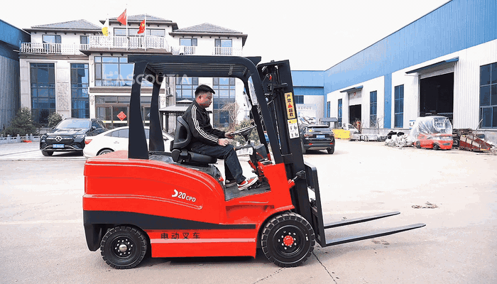 Controlled, steady reversing with clear rearward visibility.